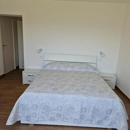 Epi Sperlonga
