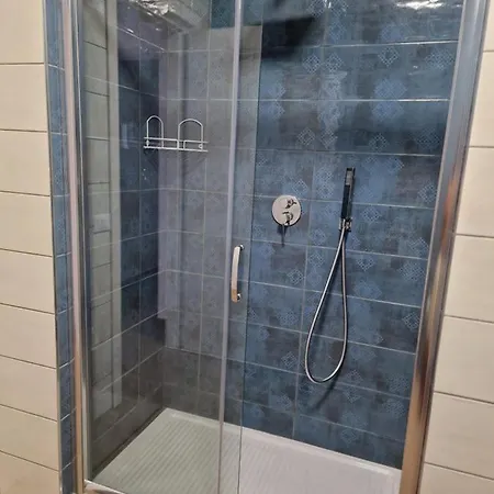 לינה וארוחת בוקר Epi ספרלונגה